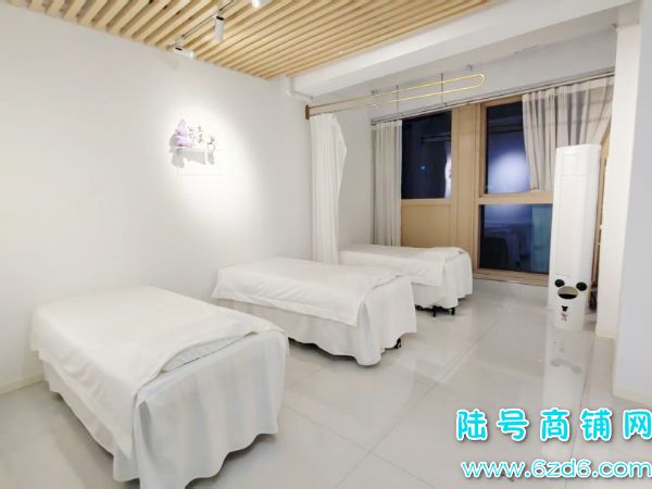 ԰㳡4ԺתãȶԴʵͼƬ