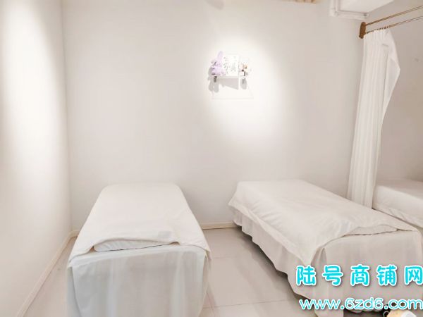 ԰㳡4ԺתãȶԴʵͼƬ