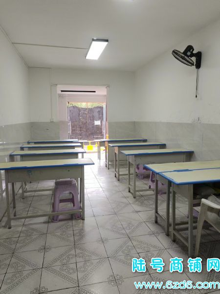 ½ţլ·йܰѵתãѧУʵͼƬ