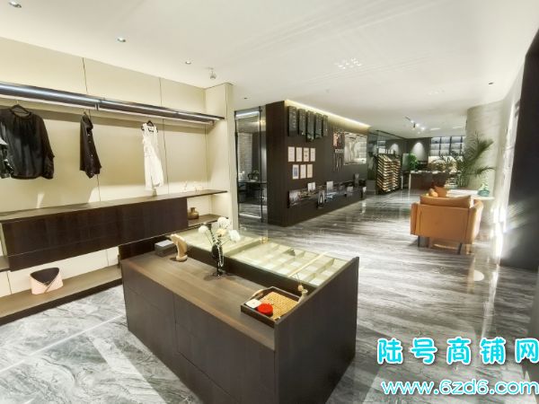 320ƽ԰3žװ޼ҾӵתãɿתʵͼƬ