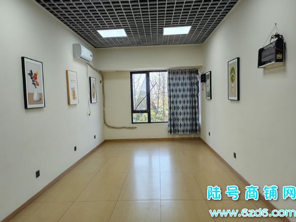 ½ţ̫˲СתãװתҵʵͼƬ