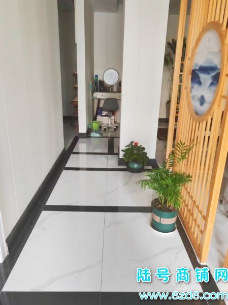 ĸڵ񻪹㳡ٽ250ƽתʵͼƬ