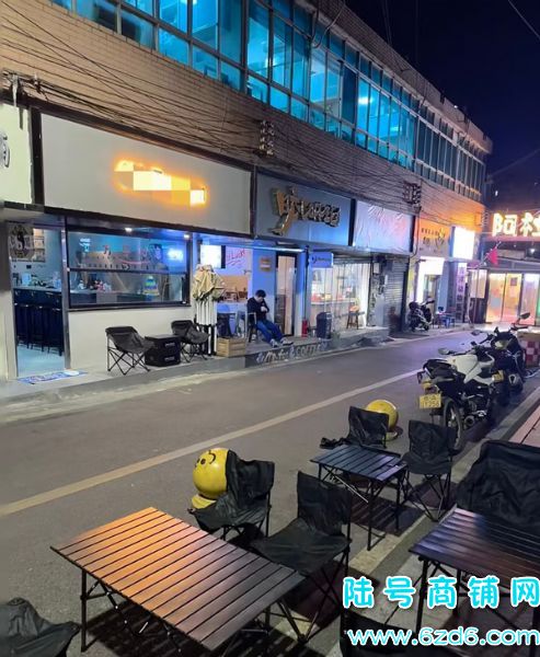 ��½�ţ��������л���·�ɶ�·����С�ƹ�ת�ã������1600��ʵ��ͼƬ