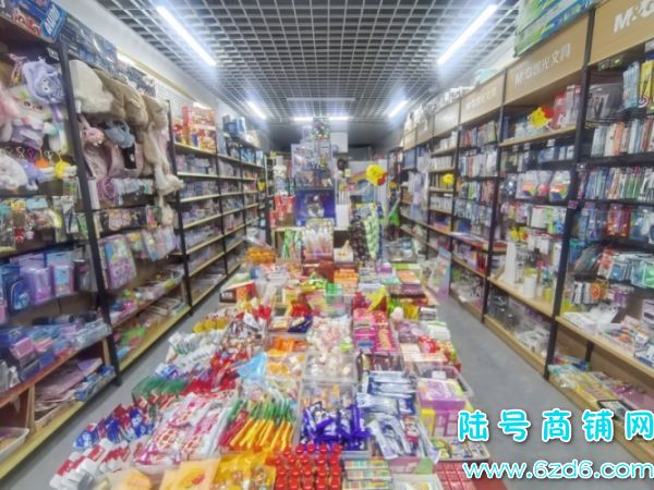 ѧУſľߵȫתʵͼƬ