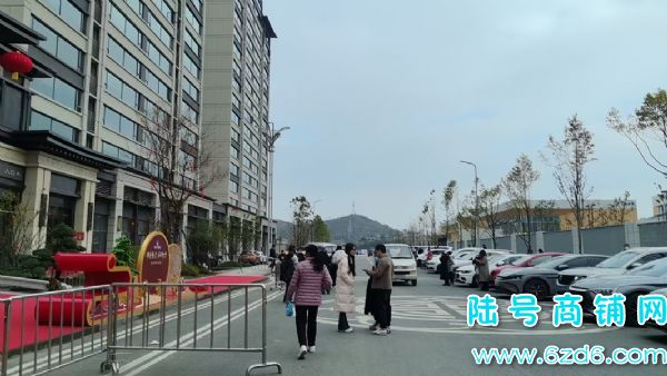 ½ţֱ⣬կСſ棬ҵʵͼƬ