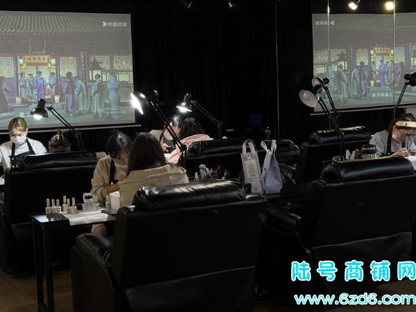 ��½�ţ����������������������޵�ת�ã������ĵض�ʵ��ͼƬ