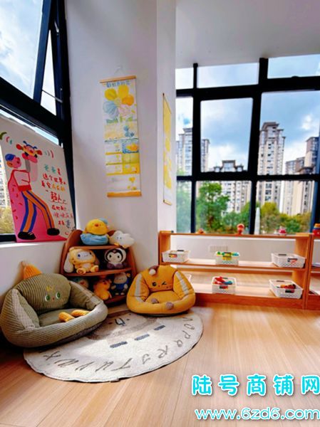 ��½�ţ���ɽ�������������������Ľ������ת��ʵ��ͼƬ