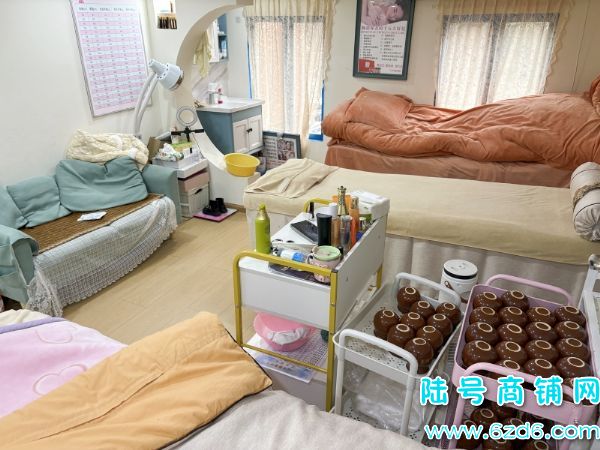 �Ͻ������ǹ�������·�ٽ�����Ժת��ʵ��ͼƬ