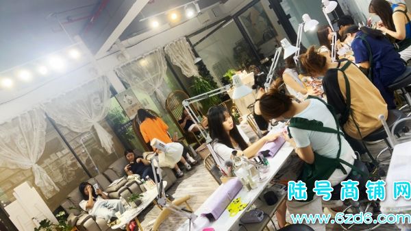 ����԰�����㳡3��120ƽ�����������׵�ת�ã����䷿ʵ��ͼƬ