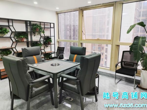 �ĸ����� 4�򻨹�԰�����㳡3��������ת�ã�һ������ʵ��ͼƬ