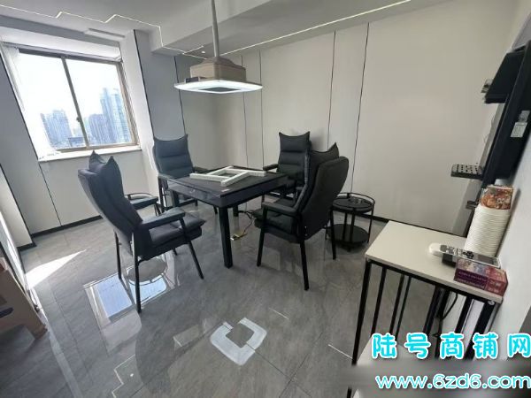 7������ �������������������������ת�ã���������ʵ��ͼƬ