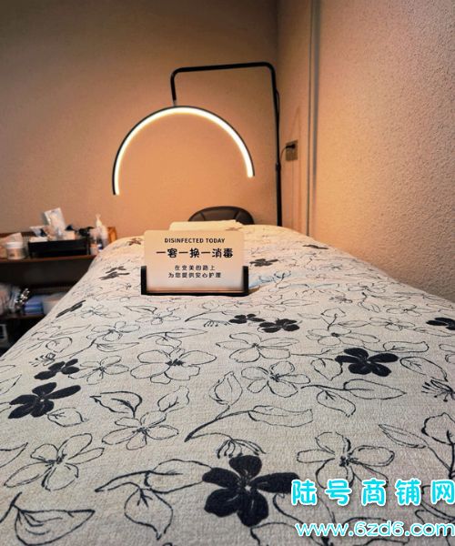 ��½�ţ������������ĵض��Ĳ����������޵�ת��ʵ��ͼƬ