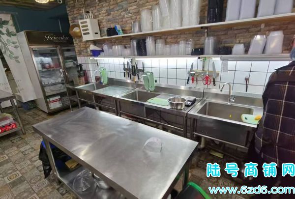 ��½�ţ������µ���һ��࣡��������̨��ˮ����������ת��ʵ��ͼƬ