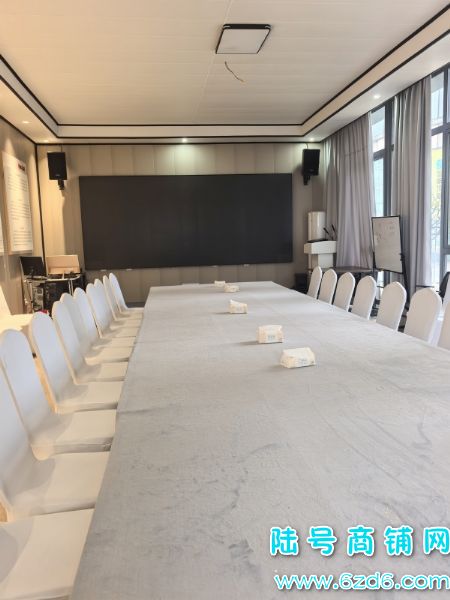 ��������칫���� ��������ե�ֺ���������¥�ϴ���԰ʵ��ͼƬ