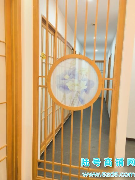 ��ɽ���̵���ʢ�ٽ���¥230ƽ�߶���ԡ��������ת��ʵ��ͼƬ