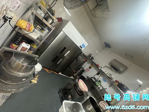 ��½�ţ������лݰ�ѧ�������ٽ����̲�����ת��ʵ��ͼƬ