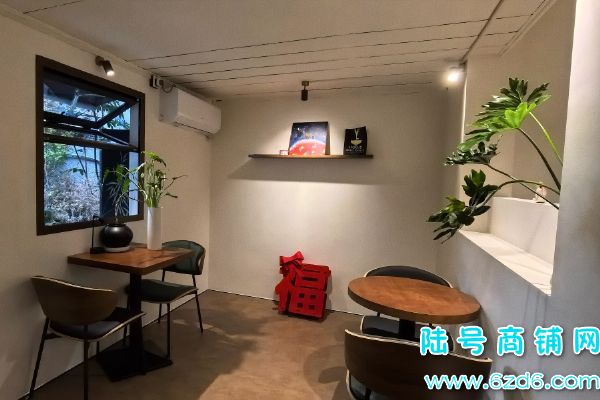 ��½�ţ��������Ĳ���·������Ʒ��ת�ã����1600ÿ��ʵ��ͼƬ
