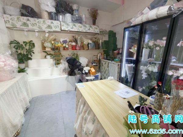 ��������ˮ�ش�ʮ���ٽ�25ƽ����ͼ�ת��ʵ��ͼƬ