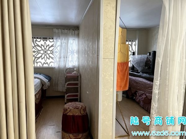 ��½�ţ�������������·�ٽ�����Ժ�����ȫת������2ǧʵ��ͼƬ