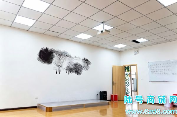 ��½�ţ�������������վ��������ѵ����ת�ã���Դ240��ʵ��ͼƬ
