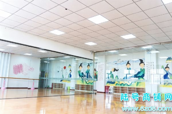 ��½�ţ�������������վ��������ѵ����ת�ã���Դ240��ʵ��ͼƬ